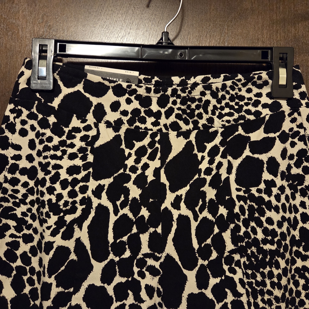 Who What Wear Black & Tan Leopard Print Ankle Pants NWT - Picture 3 of 14